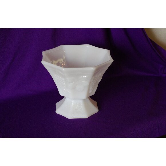 Anchor Hocking Milk Glass Paneled Grape Textured Background Pedestal Candy Dish - Picture 1 of 3